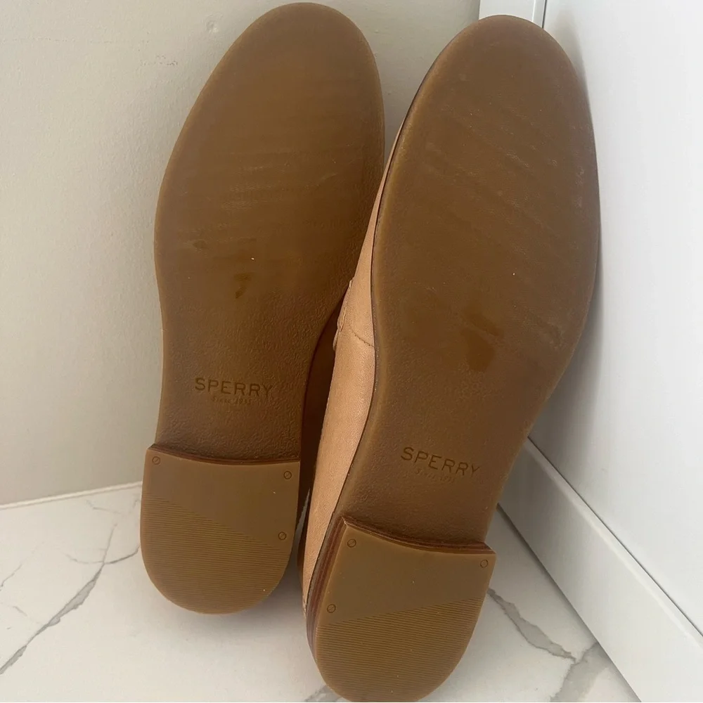 Sperry , Women’s Tan Speery seaport buckle, women’s Loafers, Size 10